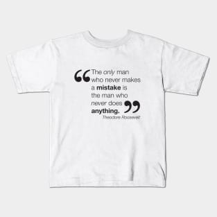 Don't be afraid to make mistakes - black Kids T-Shirt